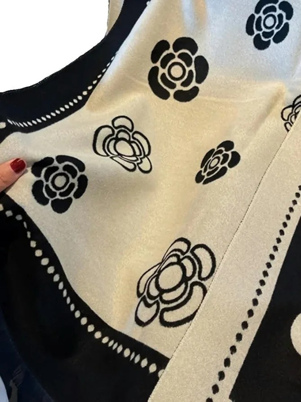 Black & Cream Floral Silk-Feel Scarf